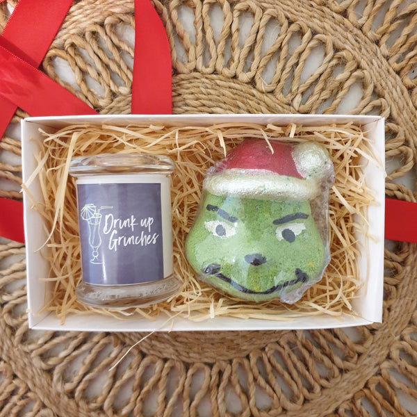 Grinch Christmas Candle & Bath Bomb Gift Box